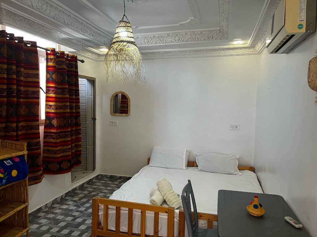 Studio room – berber curtains detail